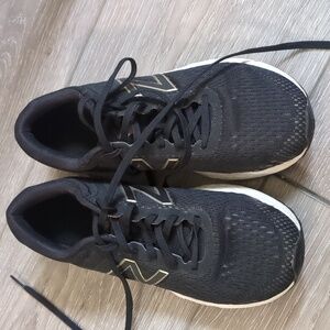 new balance fresh foam running sneakers